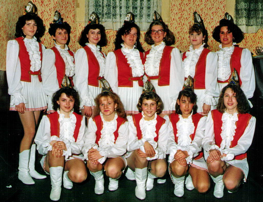 1990 Garde